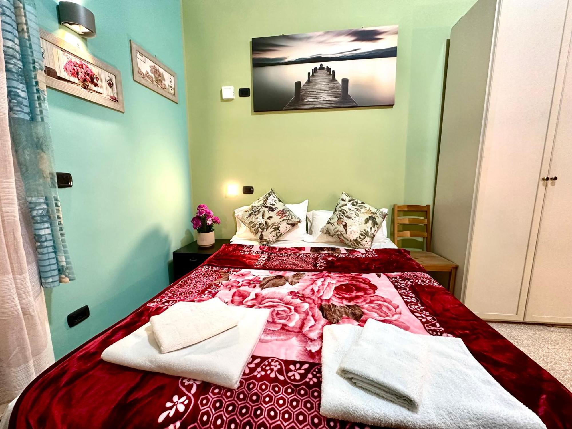 רומא B&B Termini Colosseo Suite מראה חיצוני תמונה