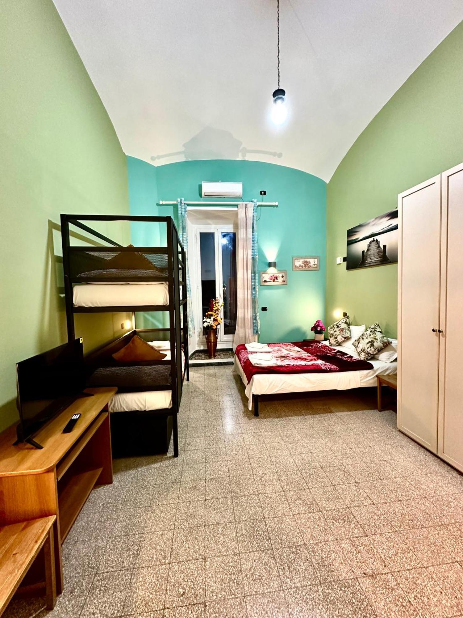 רומא B&B Termini Colosseo Suite מראה חיצוני תמונה